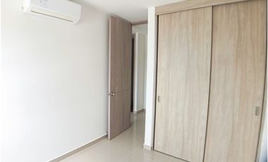 SE VENDE APARTAMENTO EN VILLA DEL RO, ZONA NORTE DE MONTERA