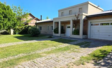 VENTA CASA LOS OLIVOS CENTENARIO