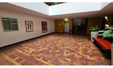 ARRIENDO LOCAL COMERCIAL EN CHICO 95 CON 13 149M2 $10.5MILL + ADM