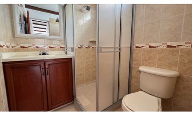 Casa de niveles en venta - Barrio Las Flores Palmira Valle Colombia