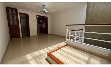 Casa de niveles en venta - Barrio Las Flores Palmira Valle Colombia