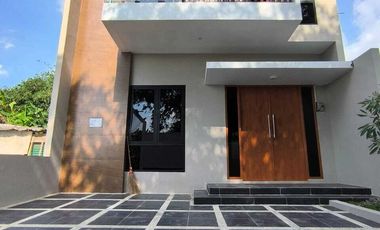Rumah Baru Siap Huni 2 Lantai Jogja view hamparan sawah