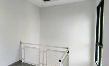 Hunian Modern Rumah 2 Lt Baru 5 Mnt Pemda Sleman & Sleman City Hall