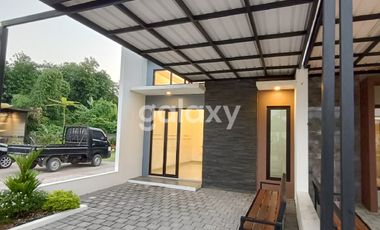 Rumah Baru 1 Lantai Barat Surabaya type 5x12