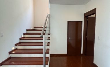 Casa - El Mesón