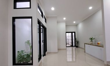 Dijual Cepat  Rumah Minimalis  Modern Dekat Gerbang Toll Cinere