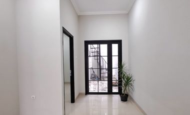 Dijual Cepat  Rumah Minimalis  Modern Dekat Gerbang Toll Cinere