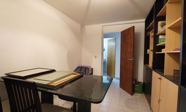 Venta de hermosa casa 7 ambientes en Coghlan