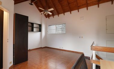 Venta de hermosa casa 7 ambientes en Coghlan