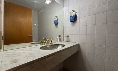 Venta de hermosa casa 7 ambientes en Coghlan