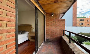 Venta de hermosa casa 7 ambientes en Coghlan