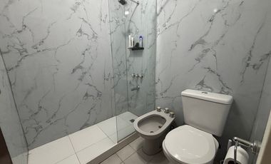 Venta de hermosa casa 7 ambientes en Coghlan