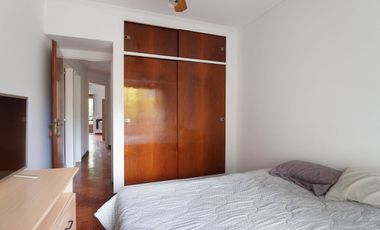 Venta de hermosa casa 7 ambientes en Coghlan