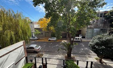 Venta de hermosa casa 7 ambientes en Coghlan