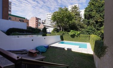 Venta de hermosa casa 7 ambientes en Coghlan