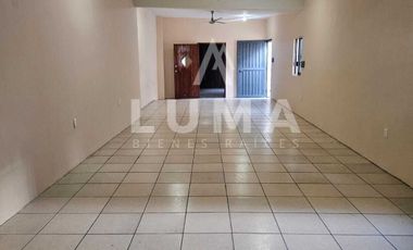 Renta de local en Ave. 10 de julio