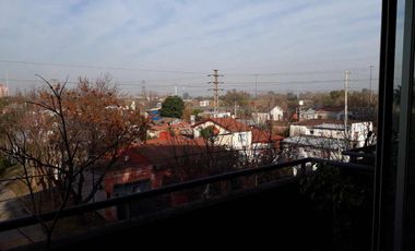MONOAMBIENTE EN ALQUILER -TIGRE, C/COCHERA