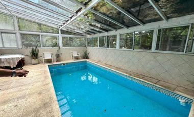 VENTA CASA 6 AMBIENTES CON PILETA – ACEPTA PERMUTA