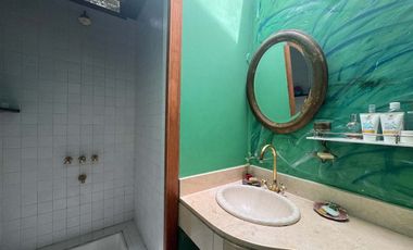 VENTA CASA 6 AMBIENTES CON PILETA – ACEPTA PERMUTA