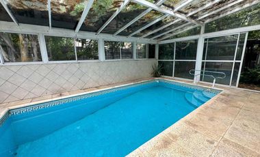 VENTA CASA 6 AMBIENTES CON PILETA – ACEPTA PERMUTA