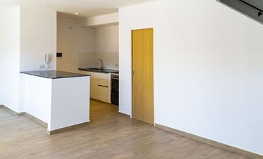 Duplex 3 dormitorios EN VENTA - City Bell