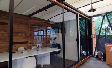 Rento oficinas con  uso de suelo comercial