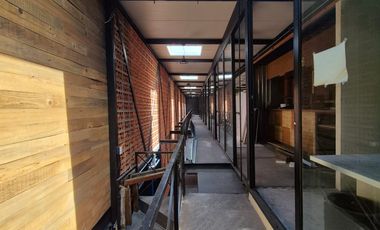 Rento oficinas con  uso de suelo comercial