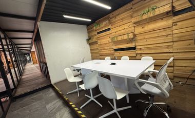 Rento oficinas con  uso de suelo comercial