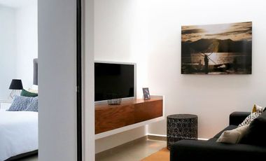 Puerta de Piedra: Casa con terreno excedente en esquina