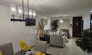 Puerta de Piedra: Casa con terreno excedente en esquina