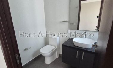 Departamento en Renta en Huixquilucan, Bosque Real AM.26-77