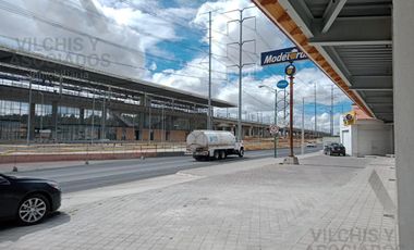 LOCAL EN RENTA EN AVENIDA LAS TORRES  EN PLAZA