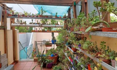 VENTA CASA 4 AMB LOTE PROPIO -APTO CRED. MATADEROS