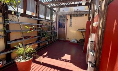 VENTA CASA 4 AMB LOTE PROPIO -APTO CRED. MATADEROS