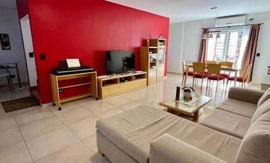 VENTA CASA 4 AMB LOTE PROPIO -APTO CRED. MATADEROS