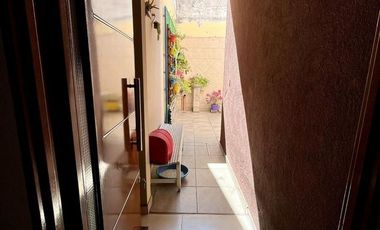 VENTA CASA 4 AMB LOTE PROPIO -APTO CRED. MATADEROS