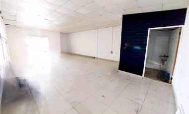 ALQUILER LOCAL COMERCIAL EXCELENTE UBICACION 100 MTS CERCA AL METRO