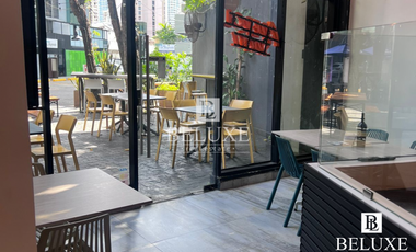 ALQUILER DE LOCAL COMERCIAL EN PLAZA LA RIVIERA, MARBELLA(P)(12)