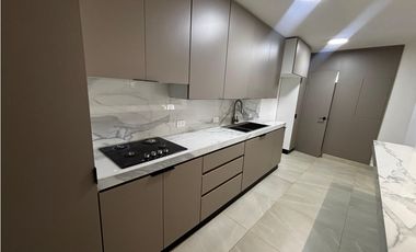 SAN FRANCISCO / URB. FLAMINGO / 240M / 4 HABITACION / 3 BAÑOS