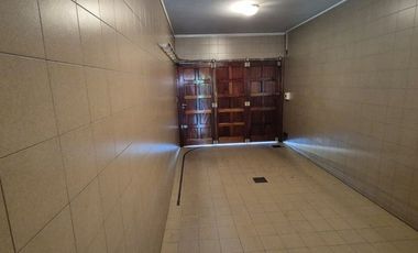 Venta Increíble casa edificada en 2 lotes Gerli