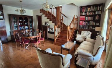 Venta Increíble casa edificada en 2 lotes Gerli