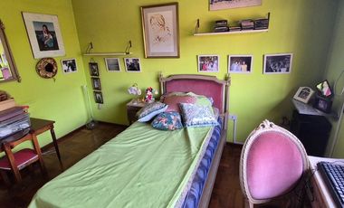 Venta Increíble casa edificada en 2 lotes Gerli