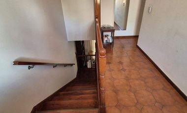 Venta Increíble casa edificada en 2 lotes Gerli