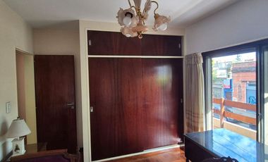 Venta Increíble casa edificada en 2 lotes Gerli
