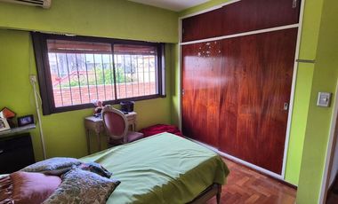 Venta Increíble casa edificada en 2 lotes Gerli