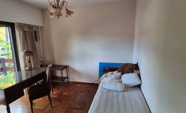 Venta Increíble casa edificada en 2 lotes Gerli