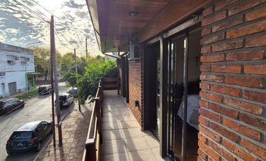 Venta Increíble casa edificada en 2 lotes Gerli