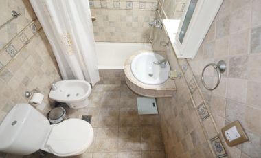 IDEAL PH 5 AMB. CON TERRAZA Y JARDIN PARQUIZADO