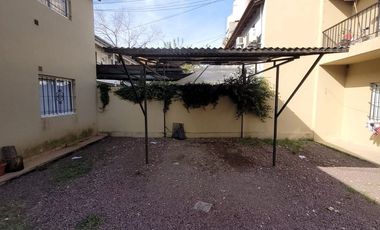 Depto. 2 ambientes con cochera cubierta