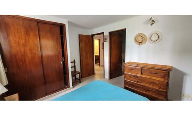 Casa en  Venta - Ostende de excelente calidad de construcción